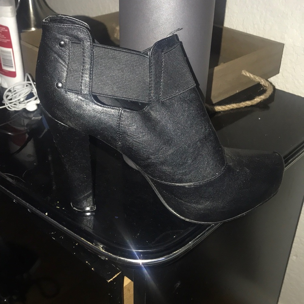 Steve Madden Boots Black